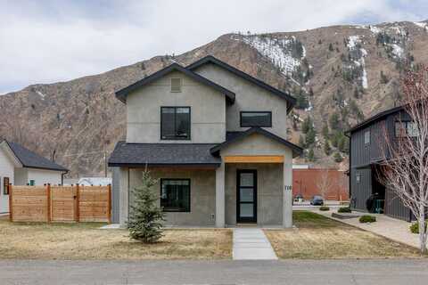 710 N 1ST Ave, Hailey, ID 83333
