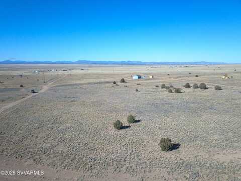 085c W Malapai Rd, Paulden, AZ 86334