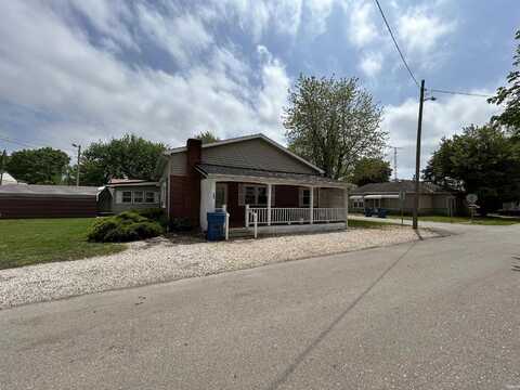 107 W Tenth Street, Monroe City, IN 47557