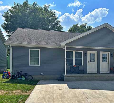 203 SW 2nd Street, Washington, IN 47501