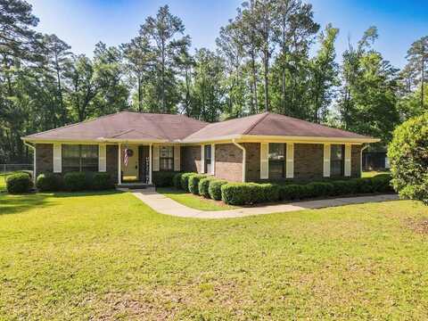 177 River Oaks Dr, Bainbridge, GA 39817