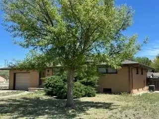 1100 South Madison Street, Hugoton, KS 67951