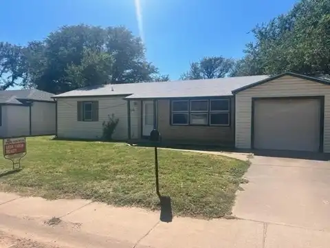 916 North Roosevelt Avenue, Liberal, KS 67901