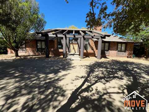 1420 North Pershing Avenue, Liberal, KS 67901