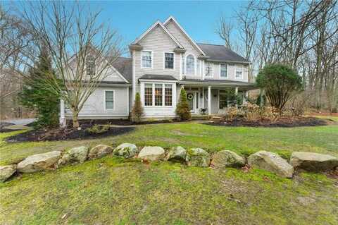 153 Sakonnet Ridge Drive, Tiverton, RI 02878