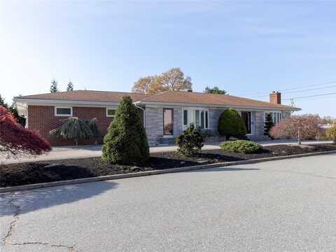 6 Magazine Street, Cranston, RI 02920