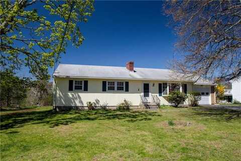 7 Smithfield Drive, Middletown, RI 02842