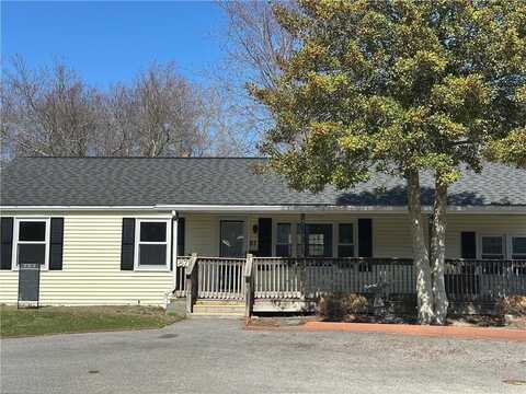 87 Elmbrook Drive, Warwick, RI 02889