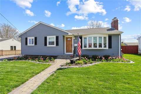 279 Chases Lane, Middletown, RI 02842