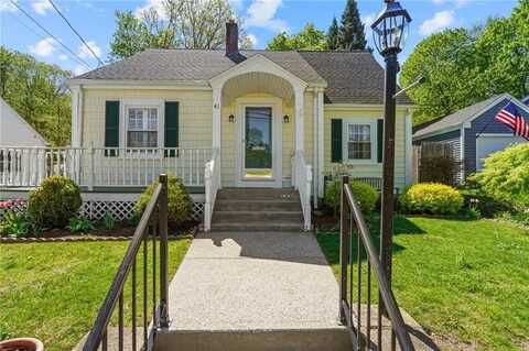 41 River Road, Lincoln, RI 02865
