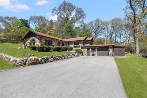 25 Oakhill Drive, Cumberland, RI 02864