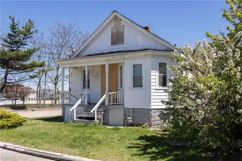 15 South Carpenter Street, East Providence, RI 02914