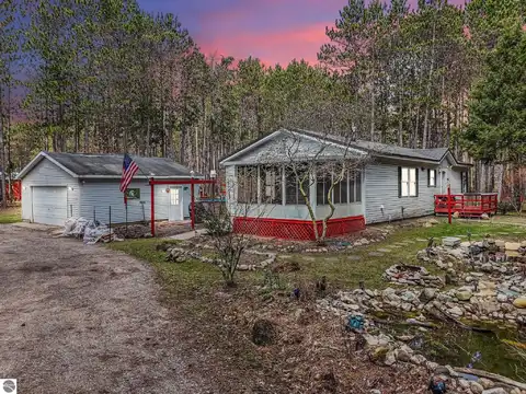 9916 S M-37, Buckley, MI 49620