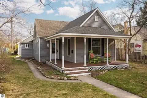917 Lincoln Street, Traverse City, MI 49686