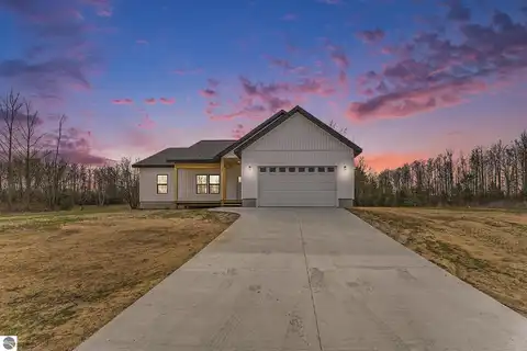 11189 Lakeshore Drive, Buckley, MI 49620