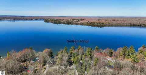 5449 E Shore Drive NE, Kalkaska, MI 49646