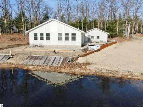 2280 Bliss Lane, National City, MI 48748