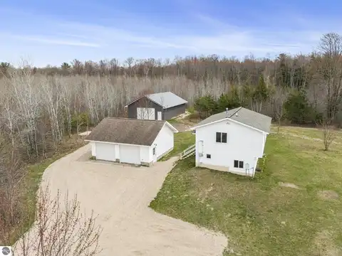 19279 St. Johns Road, Interlochen, MI 49643
