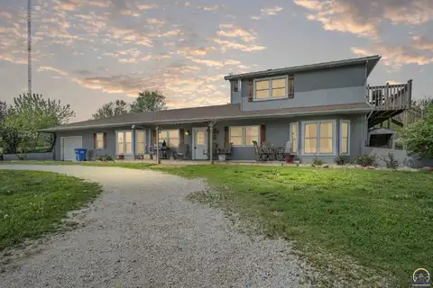 7730 NW Jennings RD, Topeka, KS 66618