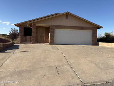 829 E Calle Esplendor, Nogales, AZ 85621