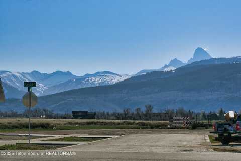 1065 PAWNEE Road, Driggs, ID 83422