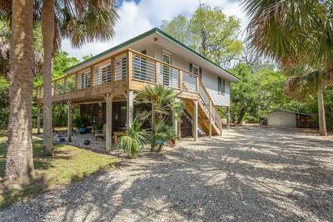 627 Mariner Circle, Alligator Point, FL 32346