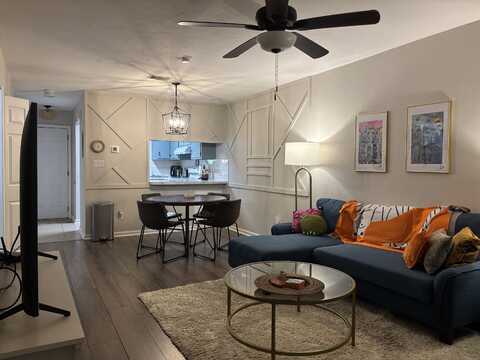 216 Dixie Drive, Tallahassee, FL 32304