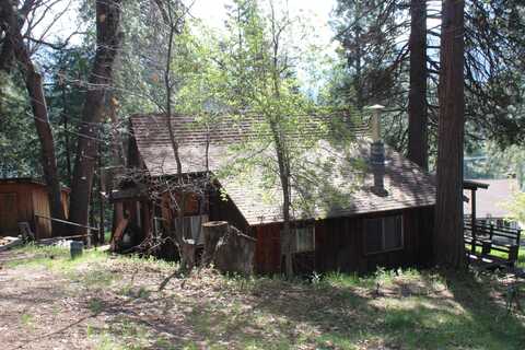 466 Sutherland Drive, Camp Nelson, CA 93265
