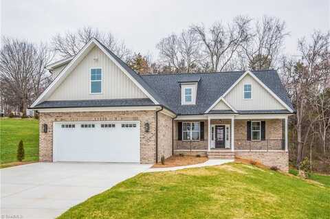 149 Beauchamp Oaks Court, Advance, NC 27006