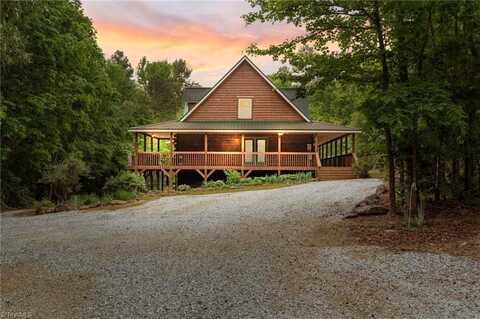 351 Kennedy Farm Road S, Trinity, NC 27370