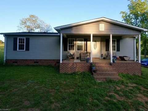 123 Little Macy Lane, Ararat, NC 27007