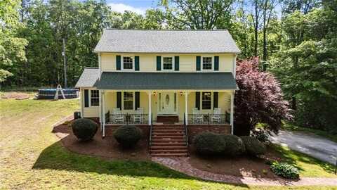6078 Sullivantown Road, Walkertown, NC 27051