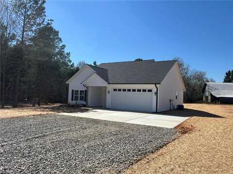 610 Carolina Avenue, Yadkinville, NC 27055