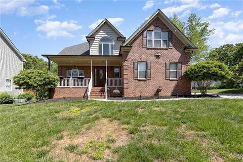 5104 Ivy Trace Court, Clemmons, NC 27012