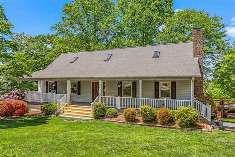 151 McGee Court, Advance, NC 27006