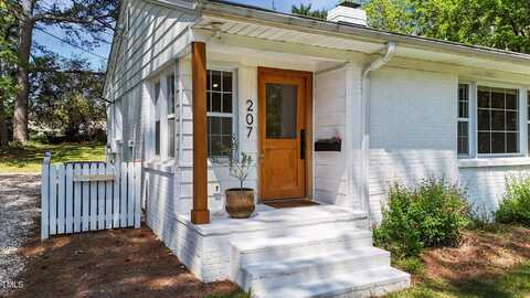 207 N Aiken Street, Fuquay Varina, NC 27526