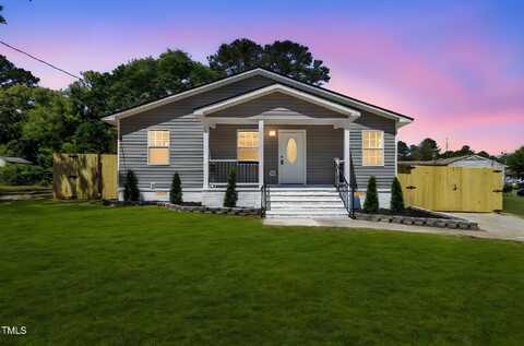 930 Fleetwood Drive, Fayetteville, NC 28305