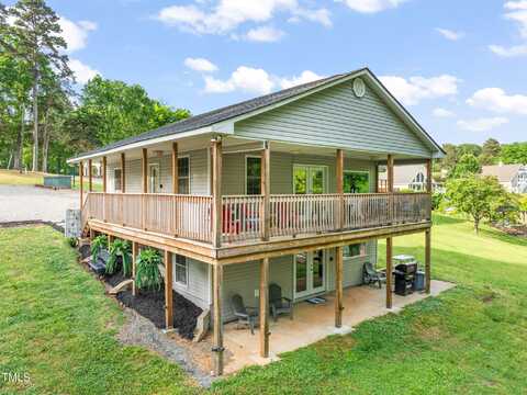 298 Wellington Drive, Clarksville, VA 23927