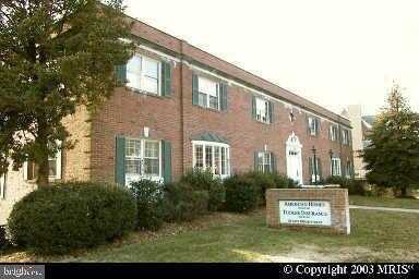 210 BROAD STREET E, FALLS CHURCH, VA 22046