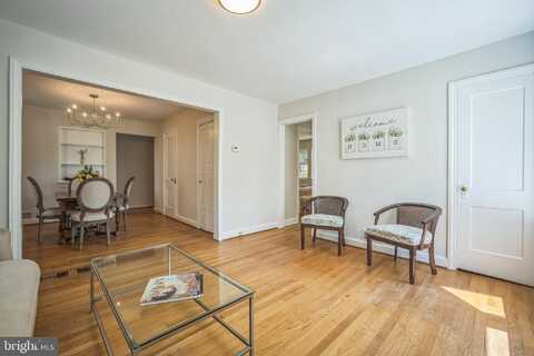 6105 26TH STREET N, ARLINGTON, VA 22207