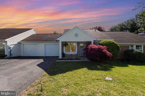 14 WESTFIELDS DRIVE, MECHANICSBURG, PA 17050