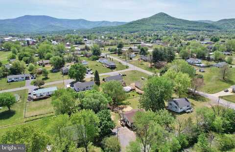 140 WAYLAND DRIVE, STANLEY, VA 22851