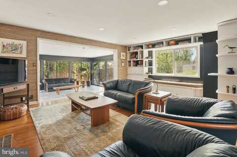 8003 16TH STREET NW, WASHINGTON, DC 20012