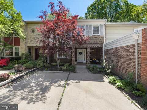 1034 MOOREFIELD CREEK ROAD SW, VIENNA, VA 22180