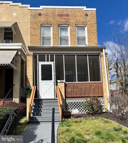 560 25TH PLACE NE, WASHINGTON, DC 20002