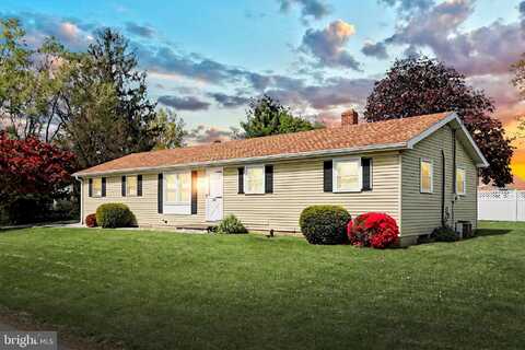 15 S HILL STREET, STEWARTSTOWN, PA 17363