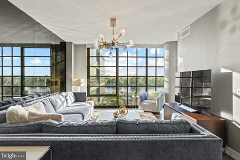 45 SUTTON SQUARE SW, WASHINGTON, DC 20024