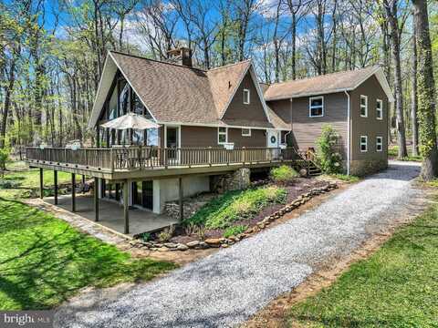 5882 WOODS ROAD, STEWARTSTOWN, PA 17363
