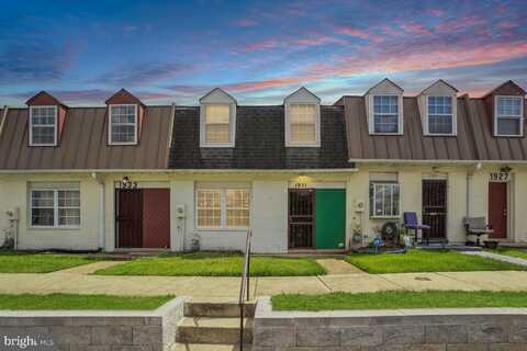 1931 VILLAGE GREEN DRIVE, HYATTSVILLE, MD 20785