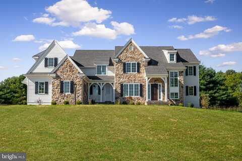 8 ATWATER RD, CHADDS FORD, PA 19317